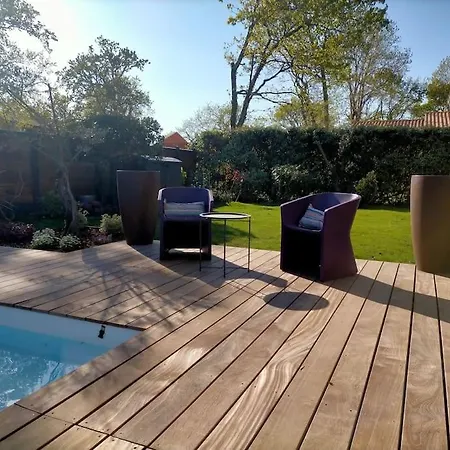 Maison Familiale Avec Piscine *