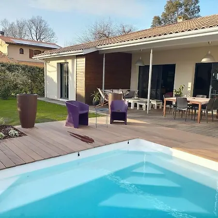 Maison Familiale Avec Piscine